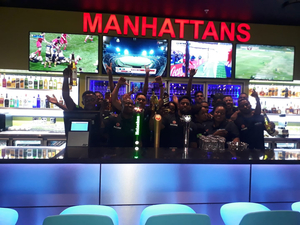 Manhattans Pub And Grill