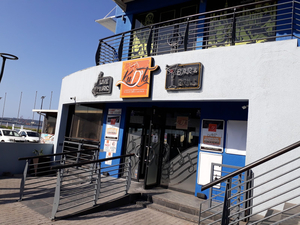 Pirates Arms
