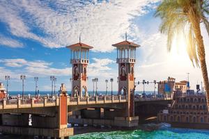 From Cairo: Alexandria Day Trip & Egyptologist Guide