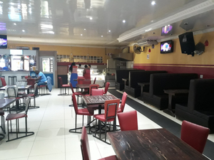 Fanas Pub And Braai
