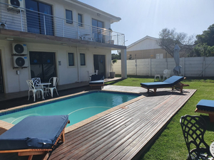 Grand House Lodge Jeffreys Bay