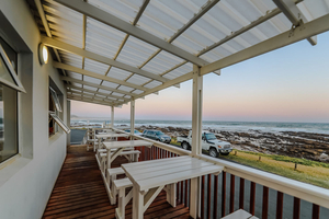 Kidd's Beach Tea Room