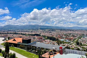 Cuenca Urban Adventure: Streets, Views & Local Stories