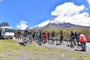 From Quito: Cotopaxi Volcano and Limpiopungo Lagoon Tour