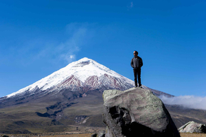 From Quito: Private Andes Tour to Cotopaxi & Quilotoa Lagoon