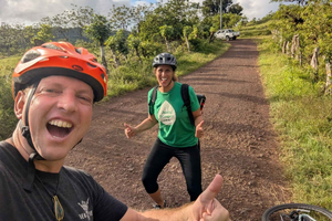 Galápagos: Cykeltur på San Cristóbal Island med svømning
