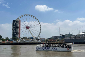 Guayaquil: Luxury Catamaran Cruise along the Guayas River