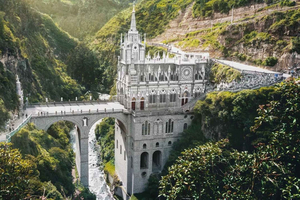 Pasto: Las Lajas Sanctuary and Tulcán Day Trip