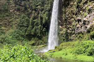 Quito: wędrówka do wodospadu Condor Machay i wizyta w hacjendzie