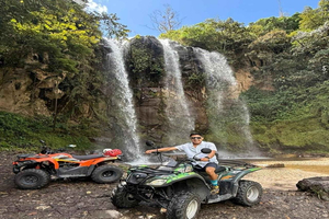 Tour with a local guide to visit the 8 waterfalls in Cuadrones