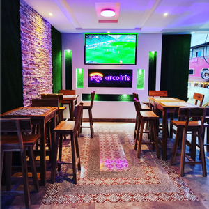 Arcoiris Lounge & Restobar