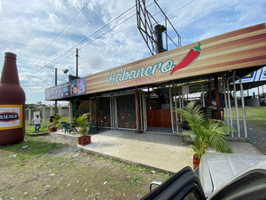 HABANERO BAR GRILL RESTAURANTE / Bares Turisticos en Santo Domingo