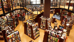 Mr. Books Quito