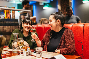 Edinburgh: Schottisches Abendessen und Folklore