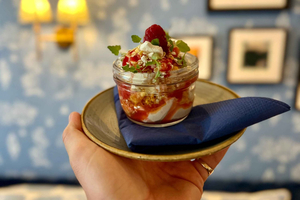 Glasgow: West End Food Tour of 7 Tastings, Scotch & Haggis