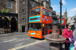Edimburgo: tour in autobus Hop-On Hop-Off City & Britannia Combo