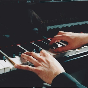 Chopin & Champagner im Kerzenschein in der St. Mary's Episcopal Cathedral