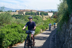 Florence : excursion en vélo électrique dans les collines toscanes avec dégustation de vin