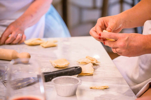 Cours de cuisine italienne cinq services avec vin à volonté