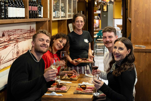 Florence: Food Walking Tour with Local Steak and Tuscan Wine