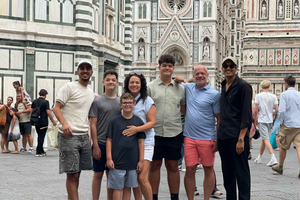 Florence Van Private Tour to S.Gimignano Siena Monteriggioni