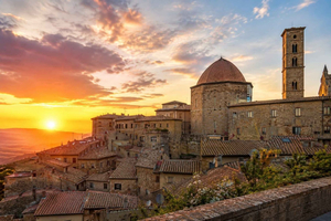 Toscane entre Volterra et San Gimignano avec dégustation de vin