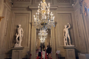 Uffizi, Vasari Corridor & Pitti + optional Tours