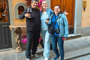 VIP Food and Wine Tour with Priority Access