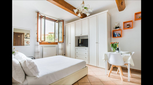 Florence Liona Apartments