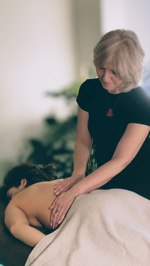 La Mandorla Ayurveda Massaggi e trattamenti Ayurvedici Massaggi Thai e Hata Yoga - Di Daniela Gelli