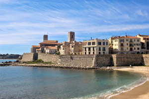 Antibes: tour a piedi di 2 ore con una guida locale