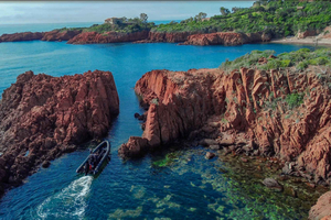 Cannes: Estérel Massif Boat Excursion