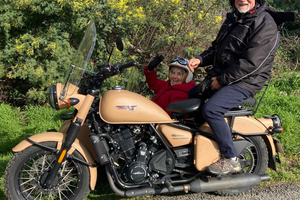 Discover the mimosa route in a sidecar, departing from Cannes or Mandelieu