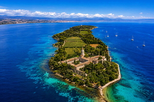 Esclusiva esperienza enologica dei monaci di Saint-Honorat da Cannes