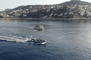 Nice: Snorkeling Speedboat Tour in Villefranche Bay
