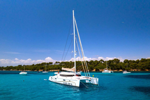 Private Cruise - All-Inclusive Day Trip by Catamaran to Sainte-Maxime
