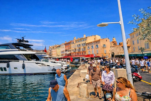 Saint-Tropez Day Trip from Nice · Estérel & Boat Crossing