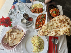 Everest Tandoori Indian and Nepali Cuisine