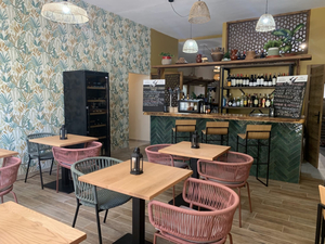 La Tasca de Raíces | Spanish Tapas & Local Food