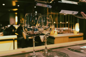A Coruña: Private Walking Tour with Beer or Wine