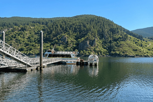 Depuis Saint-Jacques-de-Compostelle – Ribeira Sacra VIP : transfert direct vers les gorges du Sil