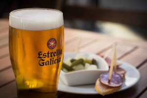 La Corogne en van : temps forts de la ville et brasserie Estrella Galicia