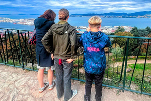 Vigo Express - by bus and on foot