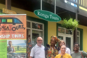 Knysna: Guided Walking Tour with Street Food Tasting