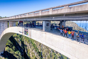 Tsitsikama: Bloukrans Bridge Bungy Jump, SkyWalk & Zipline