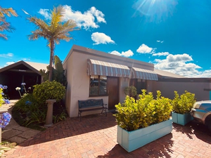 Dolphin Circle Bed and Breakfast