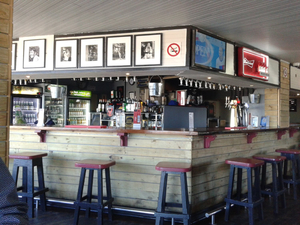 Flashbacks Bar