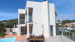 Headlands House Guest Lodge