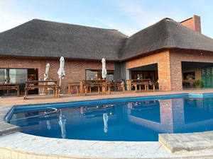 Klein Karoo Game Lodge / Spitzkop Restaurant