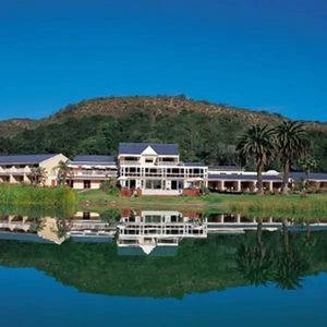 Lake Pleasant Hotel